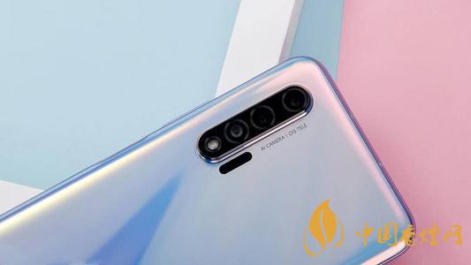 華為手機銷量或跌八成！華為手機是否會降價？