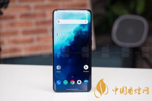 OnePlus8Pro和iPhone11對比測評-哪款更好？