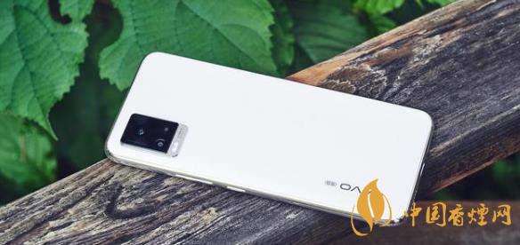 vivoy70s和vivos7哪個(gè)好?vivoy70s和vivos7兩款手機(jī)參數(shù)對(duì)比