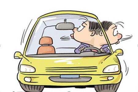 開車抽煙扣分嗎，2018年開車抽煙如何處罰